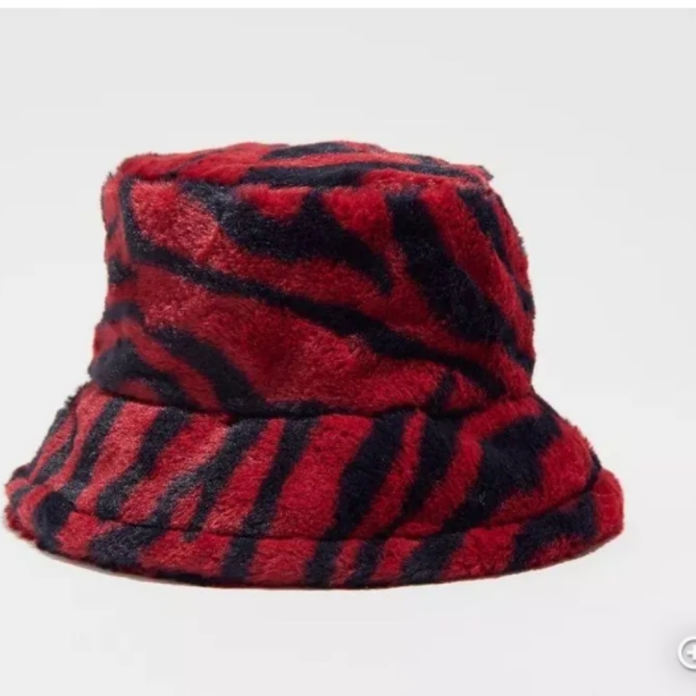 Urban Outfitters Knox zebra Print Faux Fur Bucket Hat